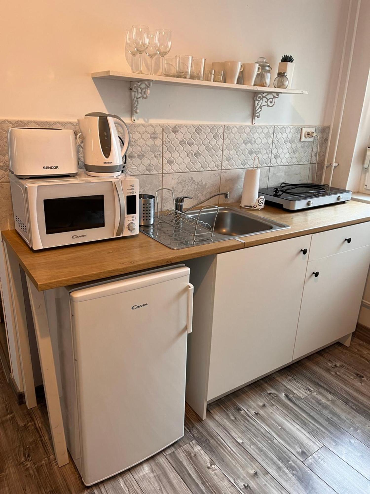 Pacsirta Apartmanház Eger Exterior foto