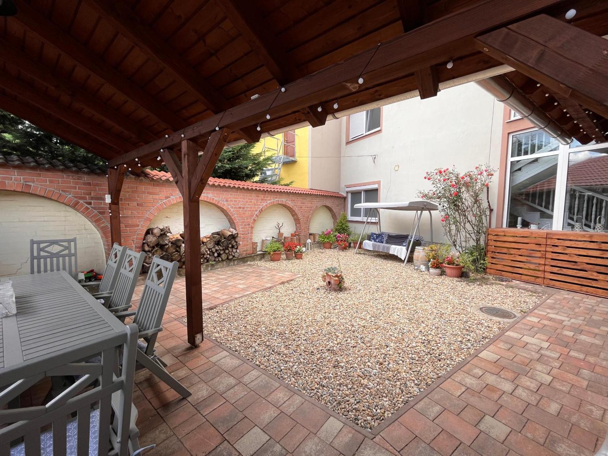 Pacsirta Apartmanház Eger Exterior foto